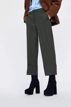 Load image into Gallery viewer, TROUSERS WITH TURN-UP HEM